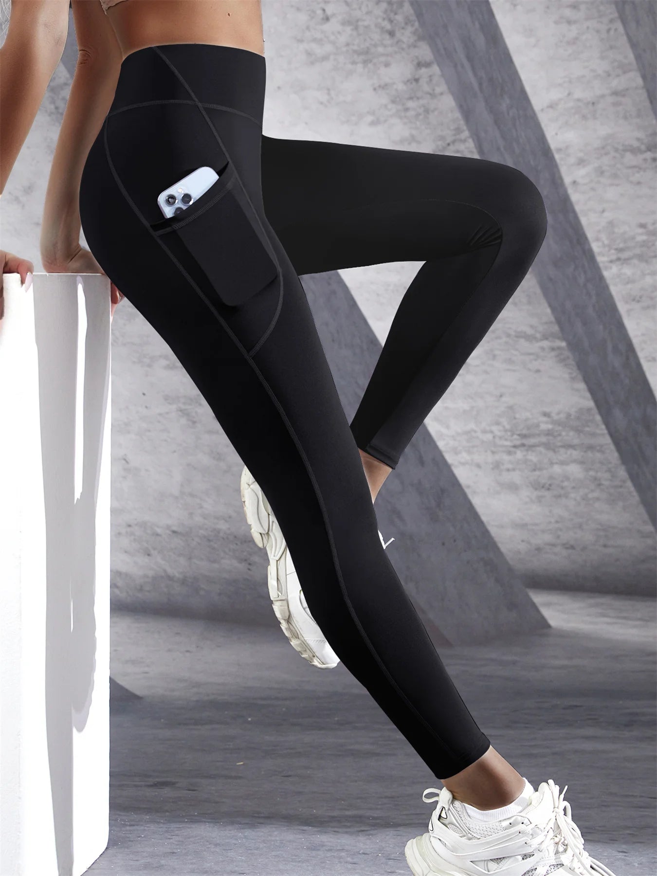 ShapeSculpt High-Waisted Leggings – Tummy Control, Sculpting Fit & Side Pockets